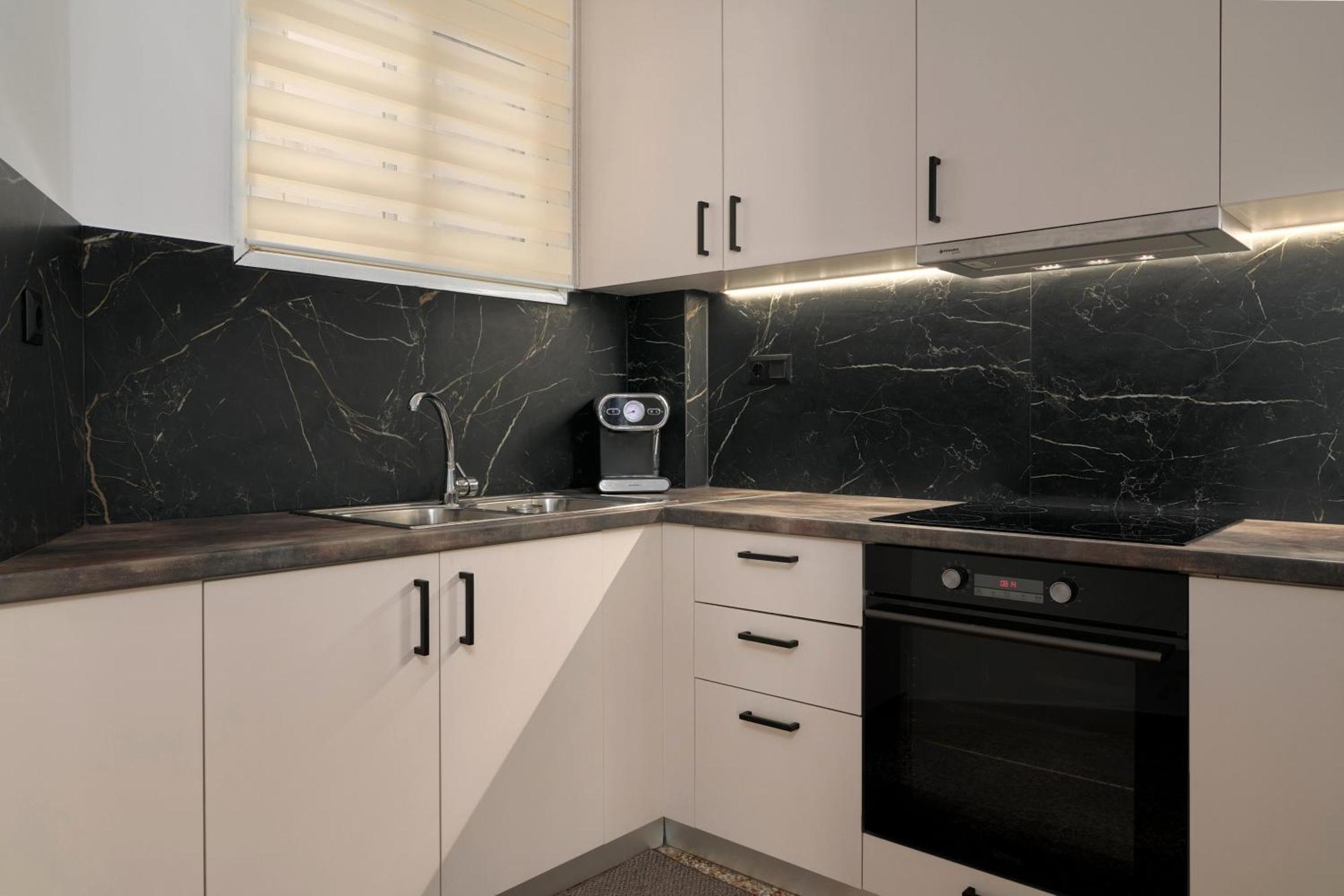 Venias Two-Bedroom Apartment Kallimarmaro And Zappeio Area Ateny Zewnętrze zdjęcie